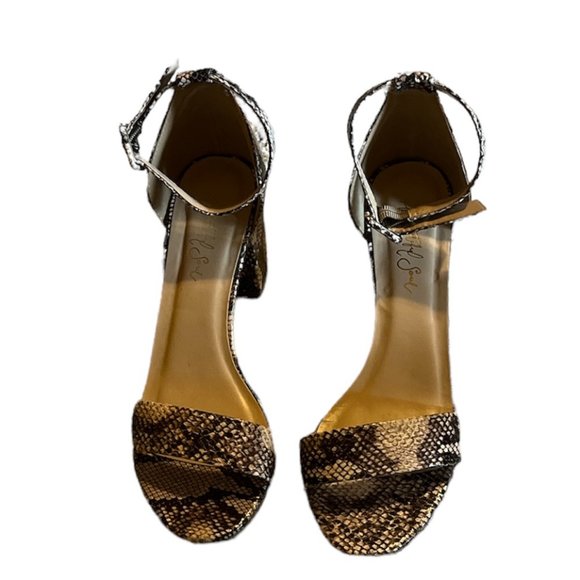 Ankle Strap Sandals Brown Snake Print - Picture 3 of 6